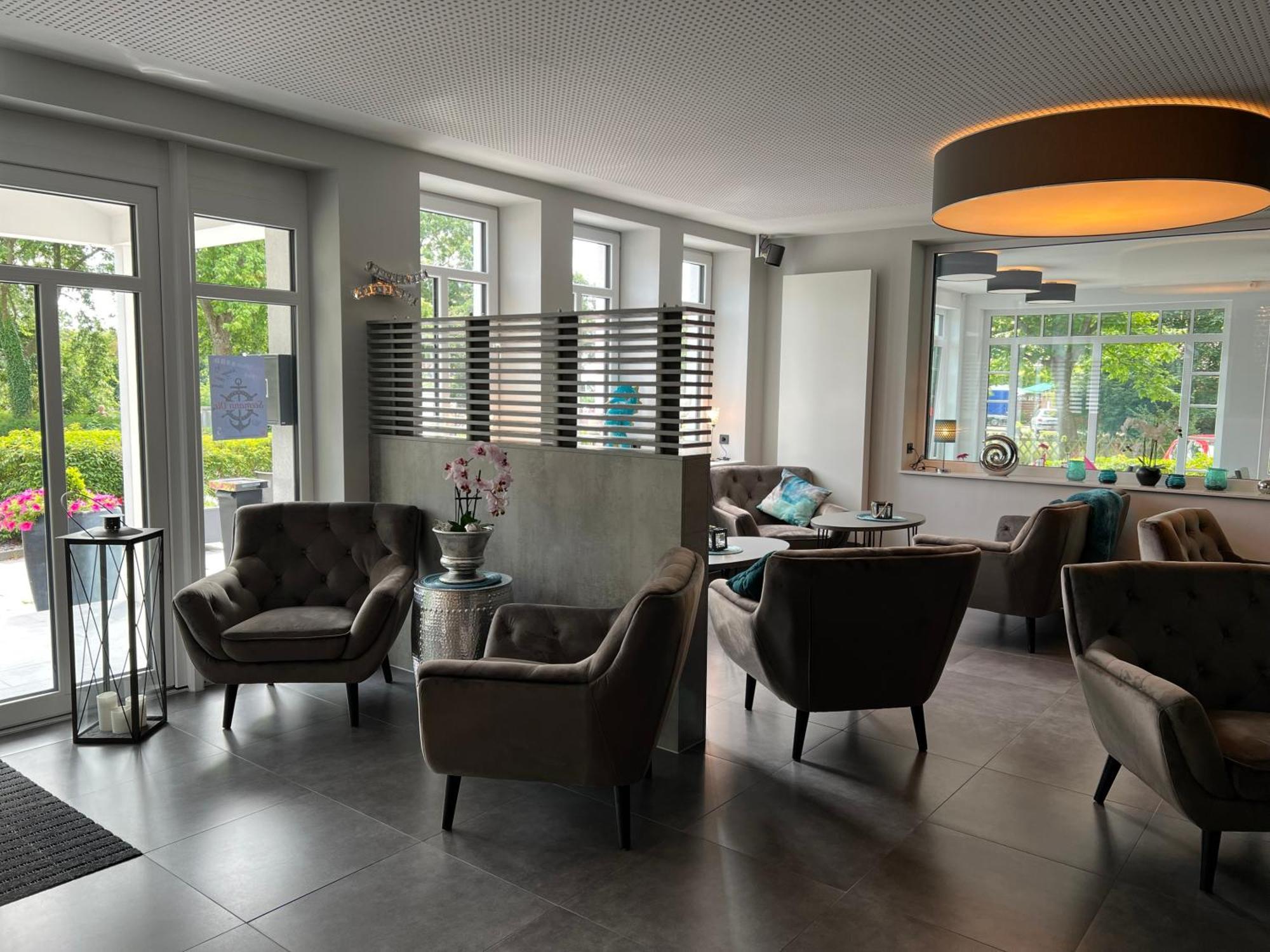 Hotel Garni Nordseejuwel Horumersiel Exteriör bild